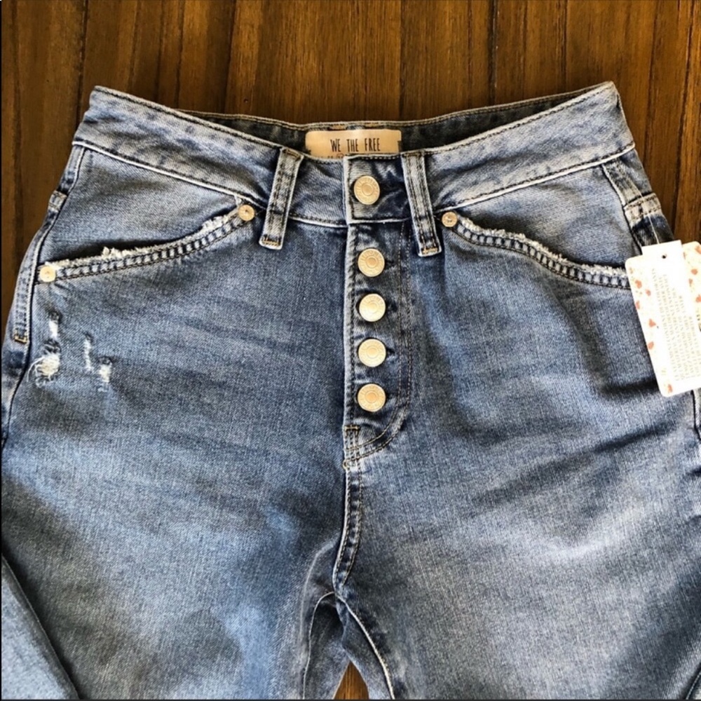 We The Free High Rise Button fly frayed hem jeans - Picture 2 of 8